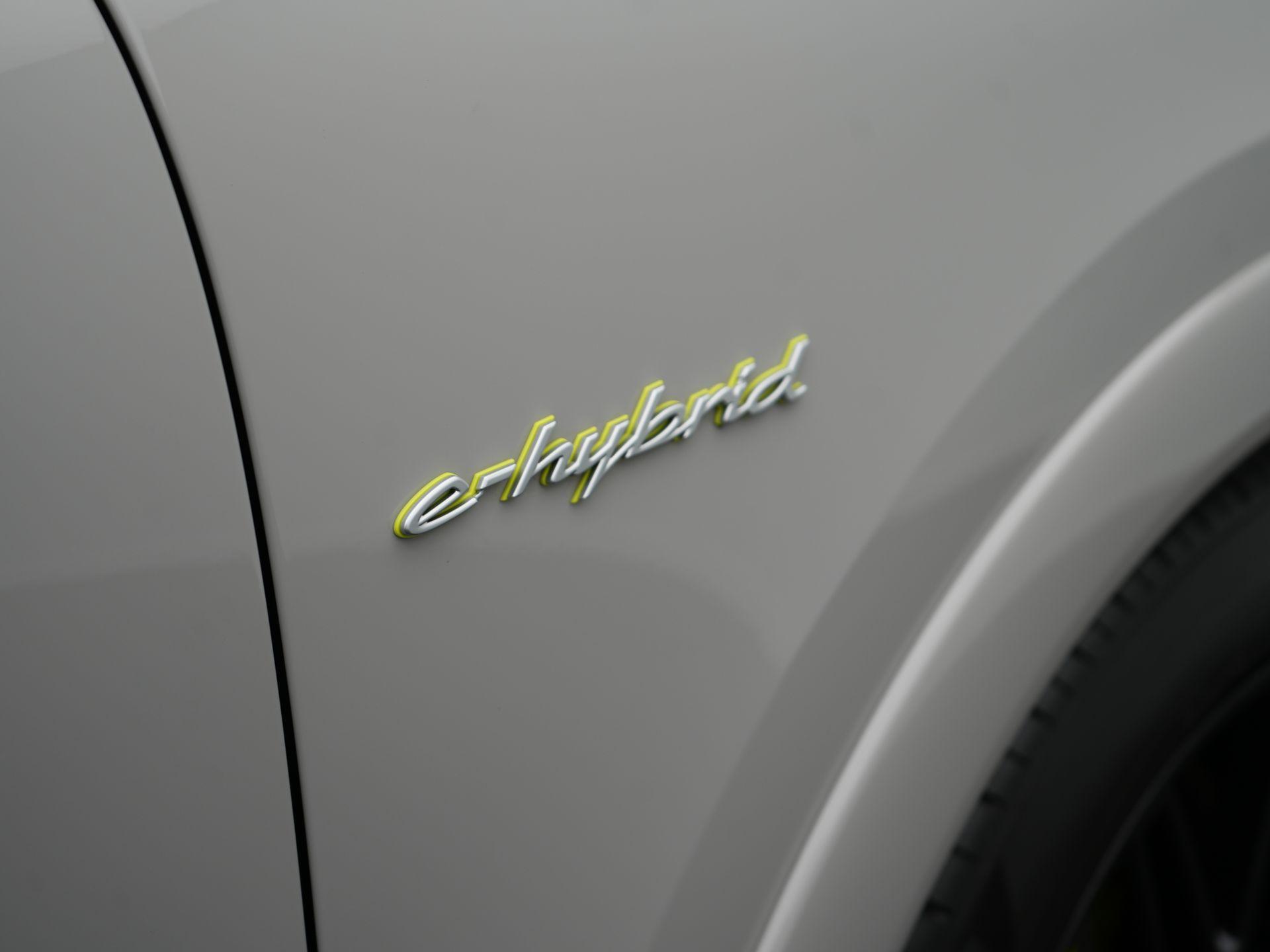 Porsche Cayenne S E-Hybrid
