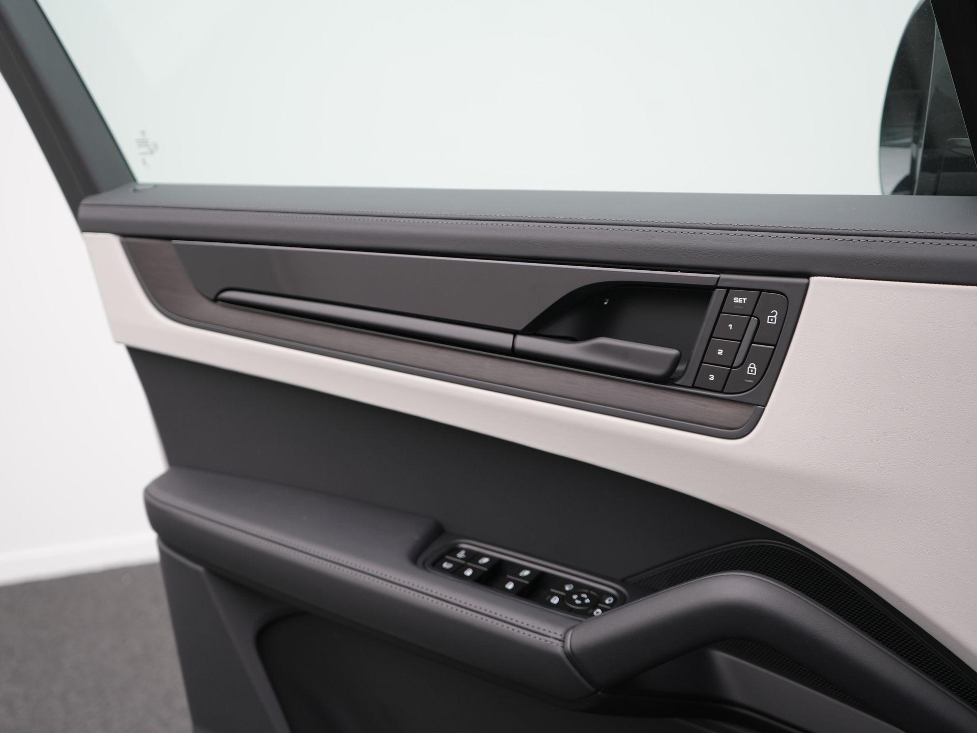 Porsche Cayenne S E-Hybrid