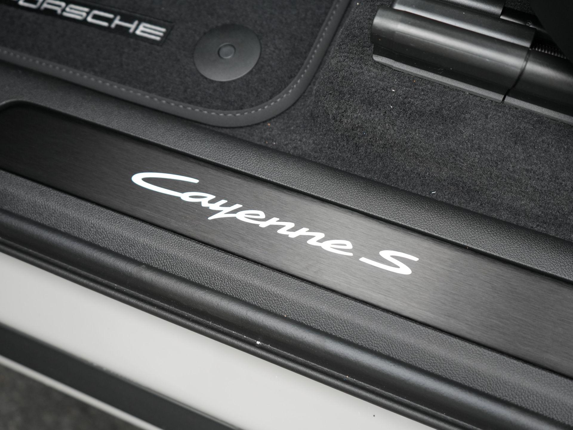 Porsche Cayenne S E-Hybrid